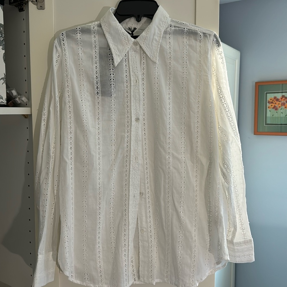 Beautiful never worn white eyelet shirt.